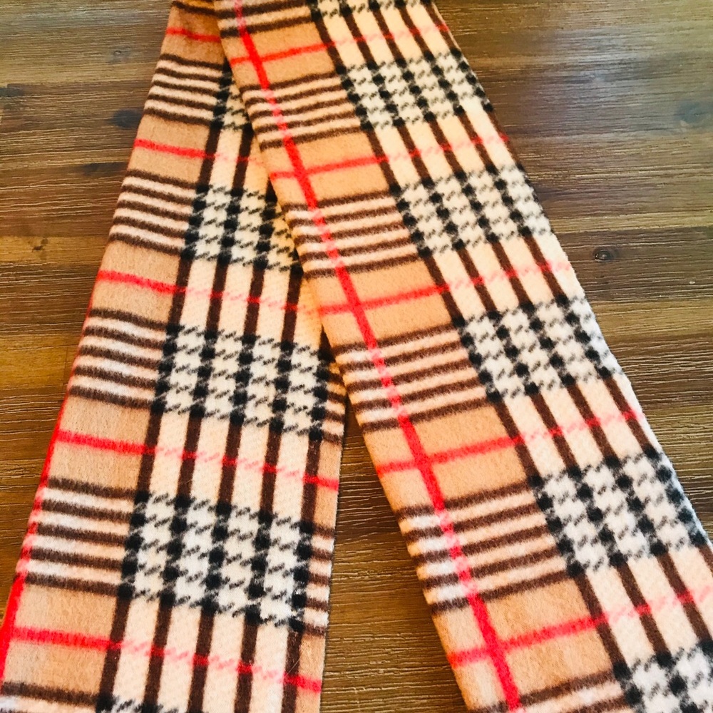 🍓Burberry patterned Scarf - Picture 4 of 5